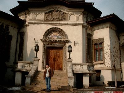 Intrarea �n re�edin�a patriarhal�, a�a cum ar�ta �n martie 2006